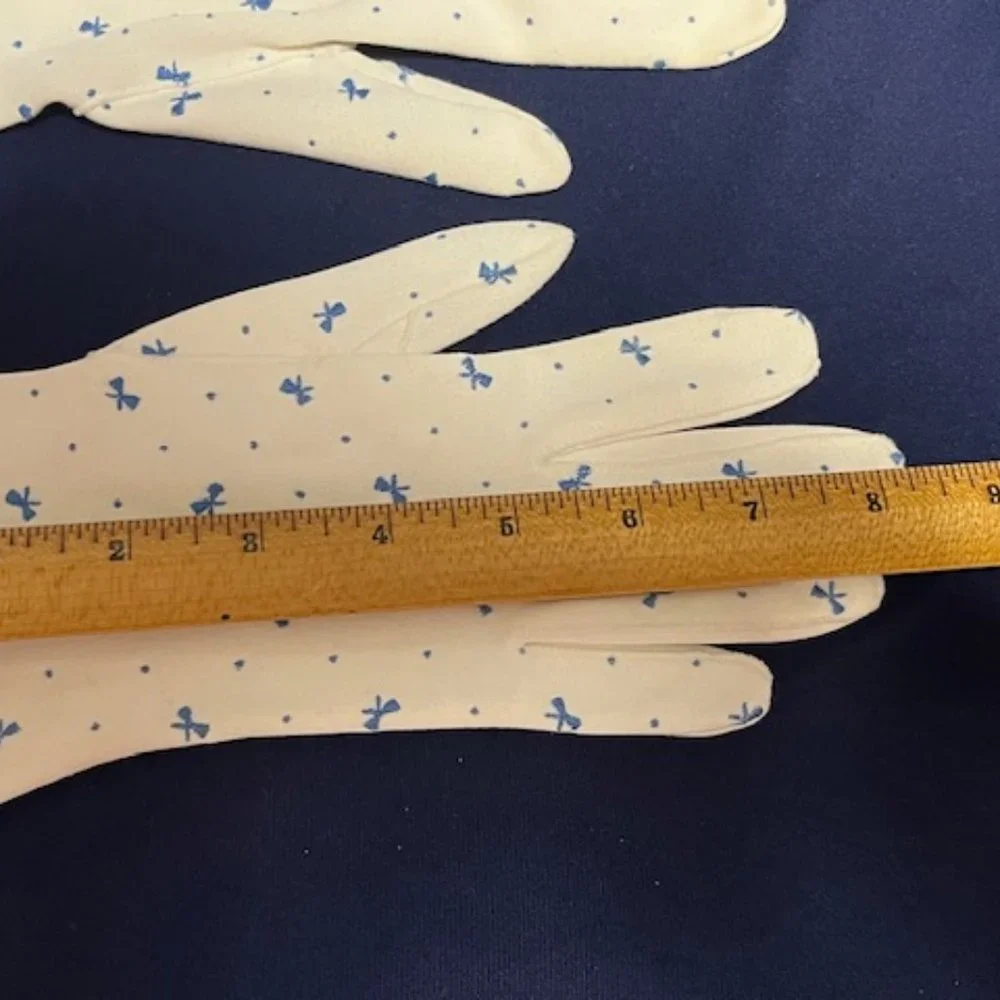VTG Dressy White w/Blue Embroidered Ribbons Wristlet Gloves Stretchable OS